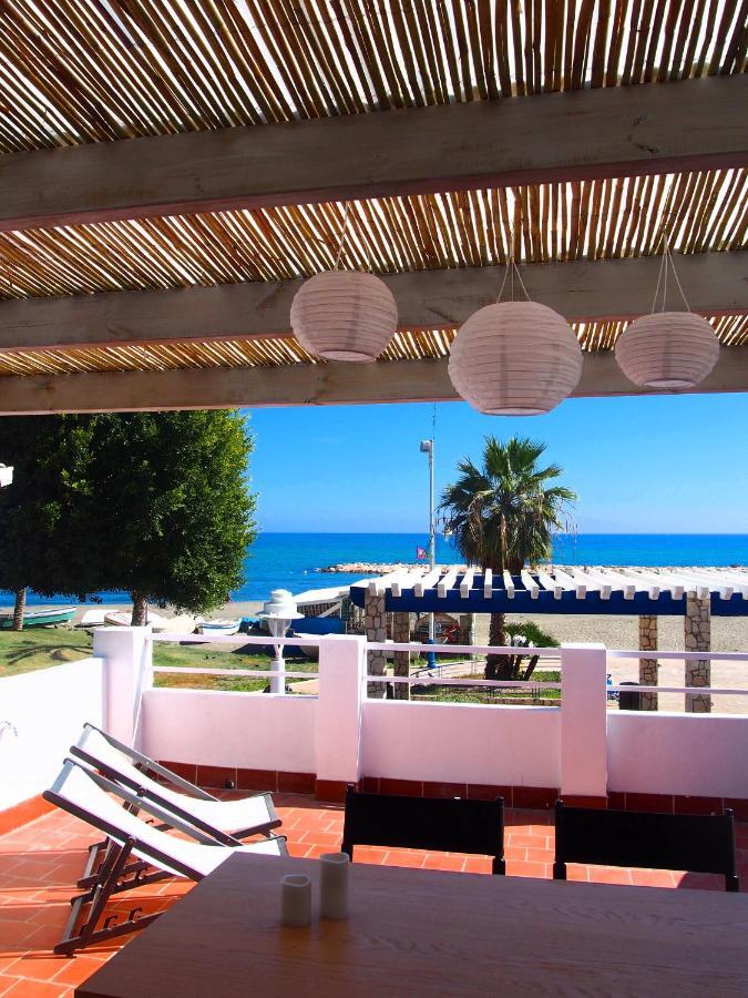 Playa 45, First Line Beach House マラガ エクステリア 写真